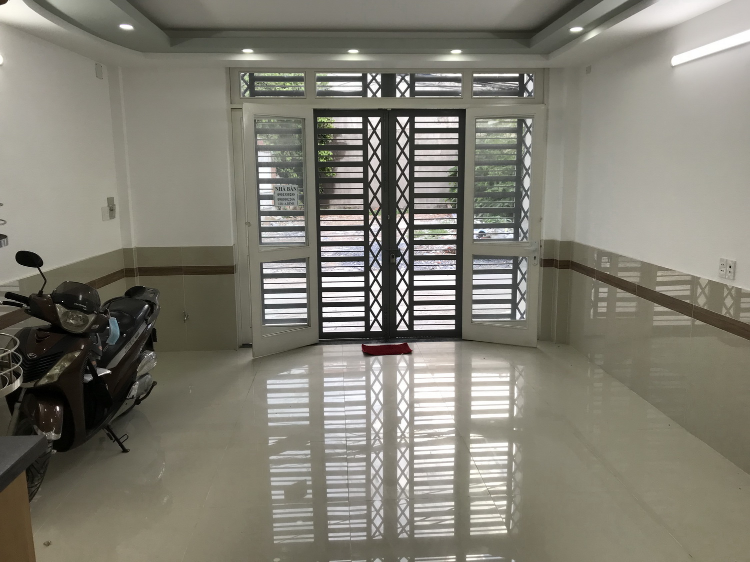 Bán nhà Phan Đăng Lưu, Quận Phú Nhuận tuyệt phẩm 4 lầu t.kế tuyệt đẹp hẻm ôtô 7 chỗ vào tận nhà